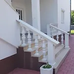 Somi Apartman