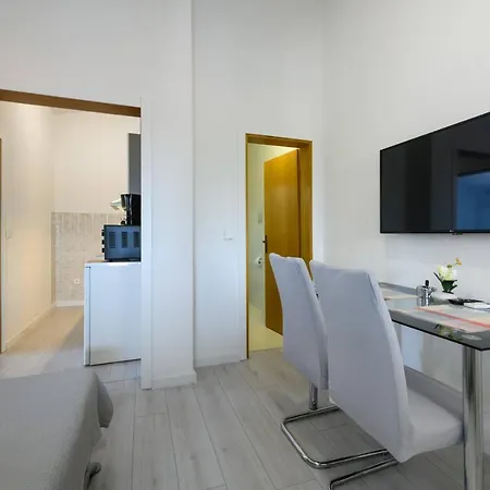 Apartment Somi *