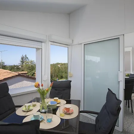 Somi Apartman